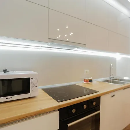 Miku Apartment-sophisticated 2bd At Taiwan Appartamento Tirana
