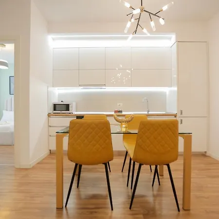 Miku Apartment-sophisticated 2bd At Taiwan Apartment Tirana