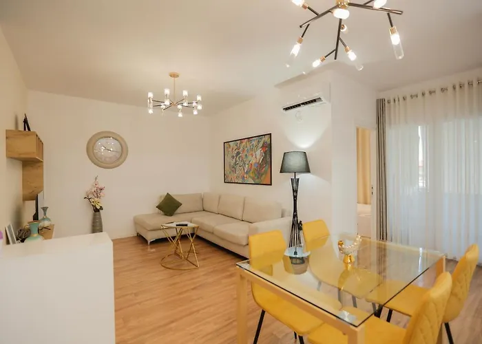 Miku Apartment-sophisticated 2bd At Taiwan Apartamento