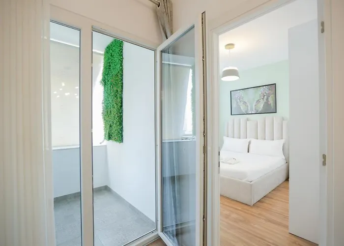 Miku Apartment-sophisticated 2bd At Taiwan Tirana